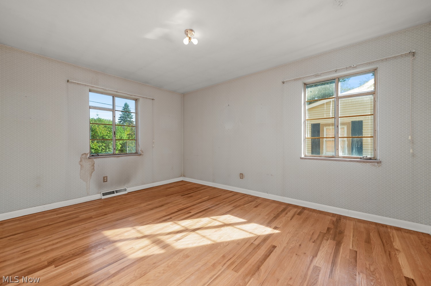 19582 Westover Avenue Rocky River OH 44116