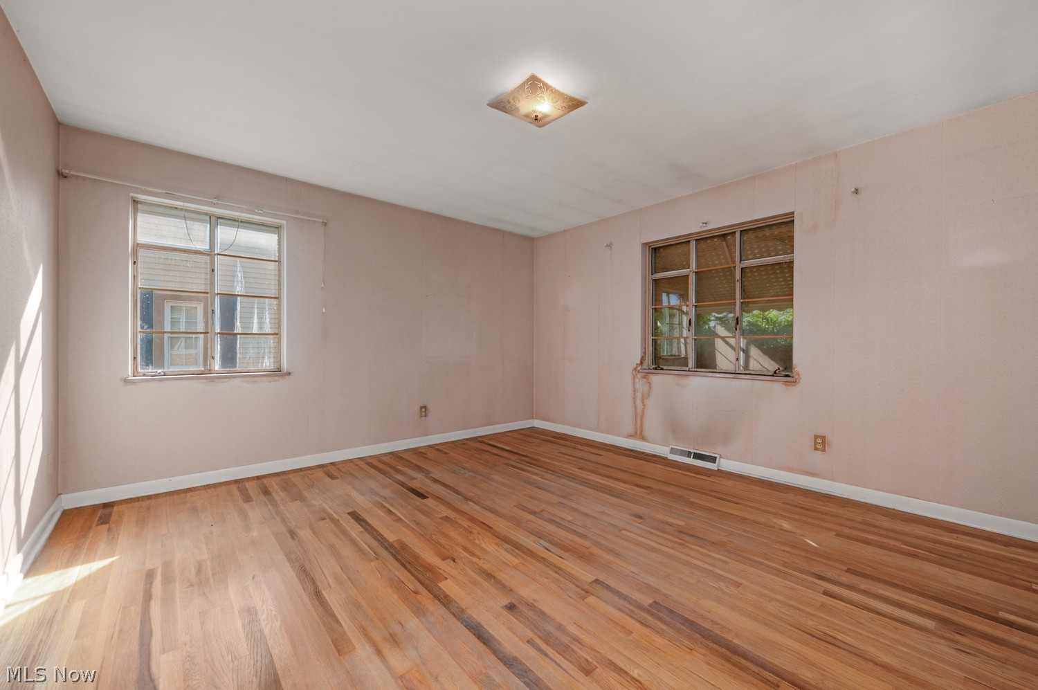 19582 Westover Avenue Rocky River OH 44116