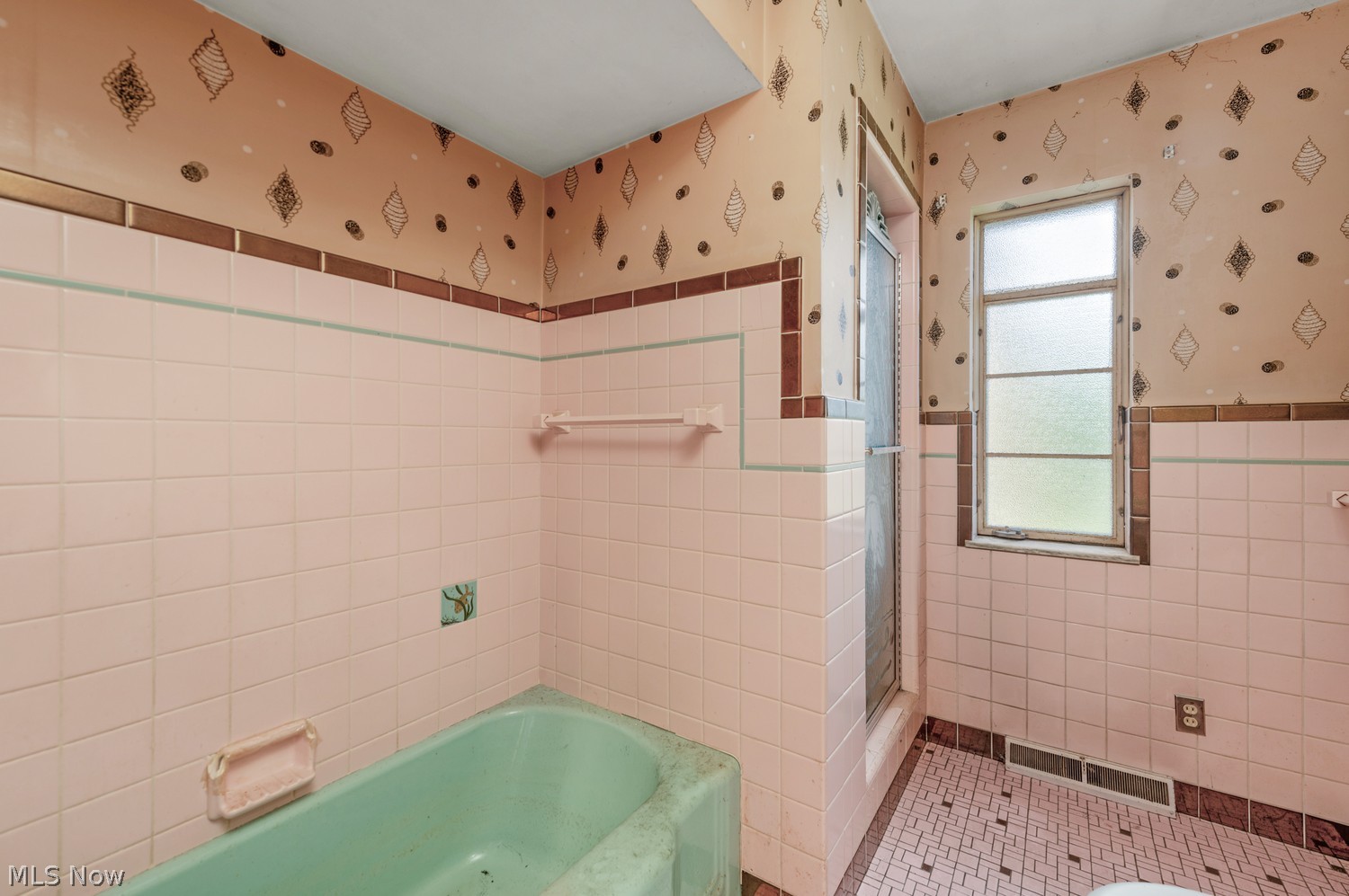 19582 Westover Avenue Rocky River OH 44116
