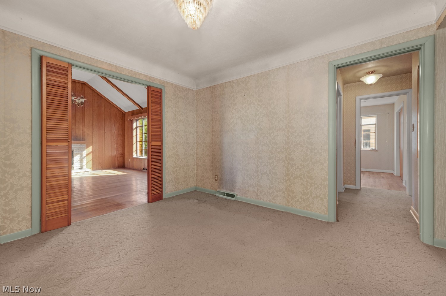 19582 Westover Avenue Rocky River OH 44116