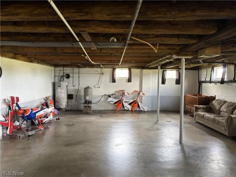8869 Fredericksburg Road Fredericksburg OH 44627