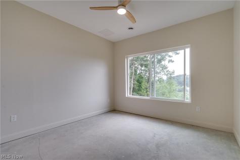 15 Huron Trail Malvern OH 44644