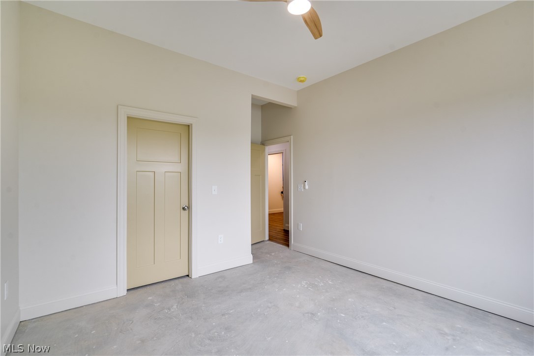 15 Huron Trail Malvern OH 44644