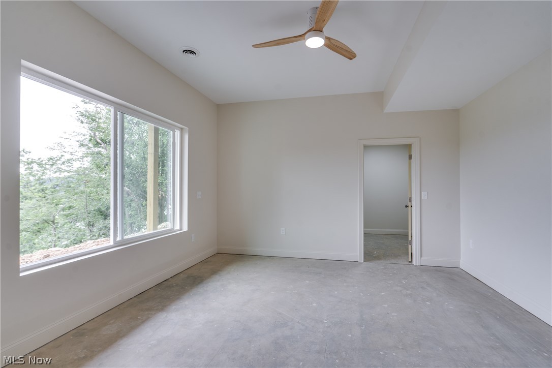 15 Huron Trail Malvern OH 44644