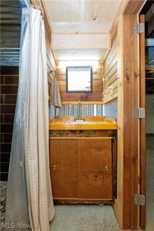724 Nashville Road Glenmont OH 44628