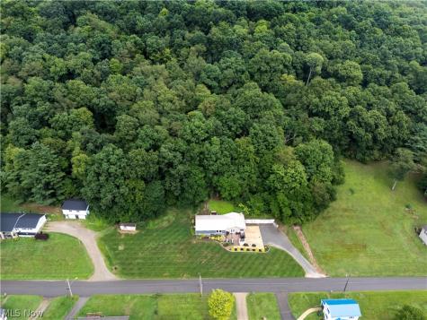 724 Nashville Road Glenmont OH 44628