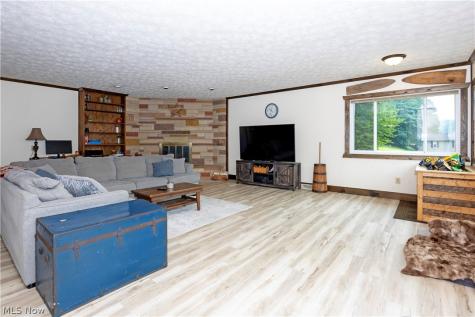 724 Nashville Road Glenmont OH 44628