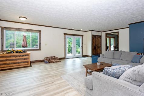 724 Nashville Road Glenmont OH 44628