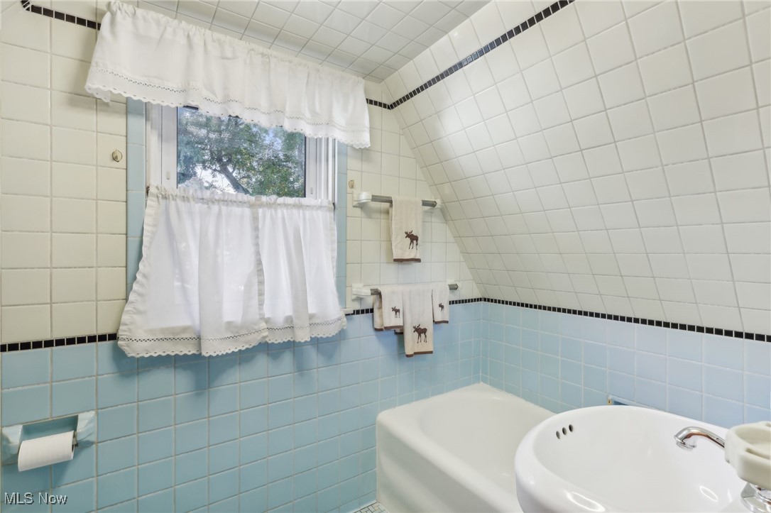 8099 Glen Park Road Kirtland OH 44094