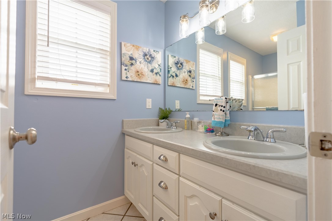1319 Parkdale Drive Dover OH 44622
