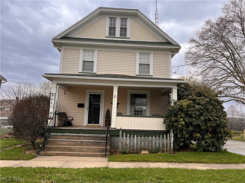 189 W Martin Street East Palestine OH 44413