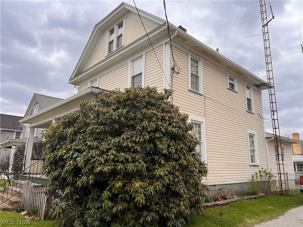 189 W Martin Street East Palestine OH 44413