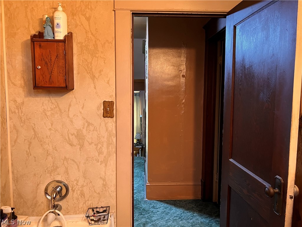 189 W Martin Street East Palestine OH 44413