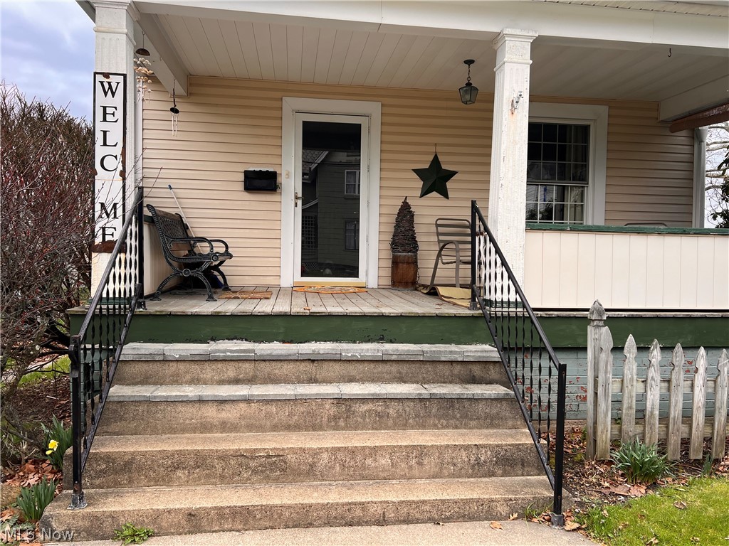 189 W Martin Street East Palestine OH 44413