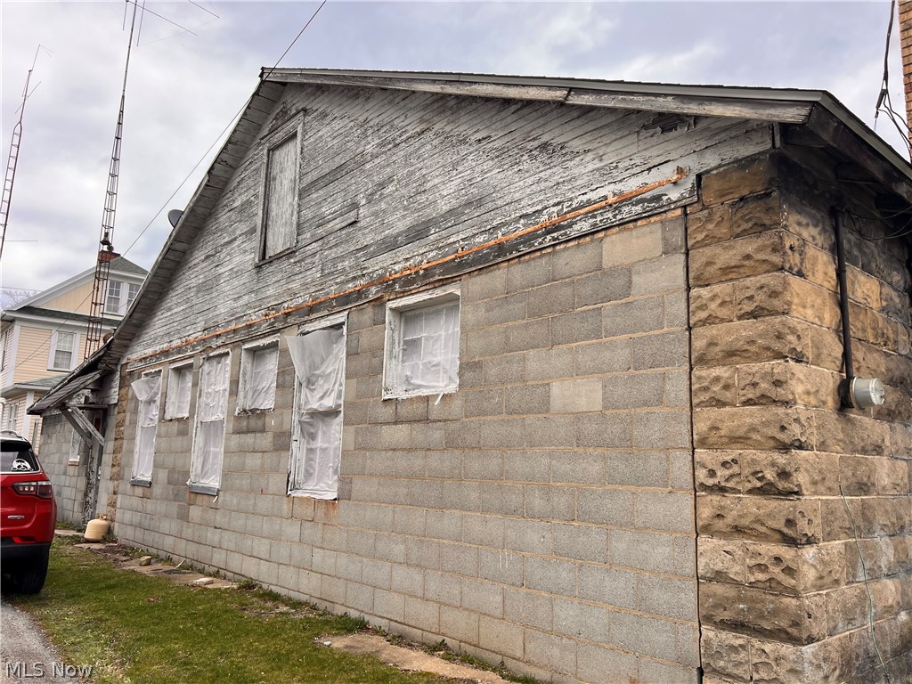 189 W Martin Street East Palestine OH 44413