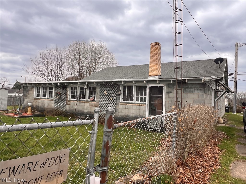 189 W Martin Street East Palestine OH 44413