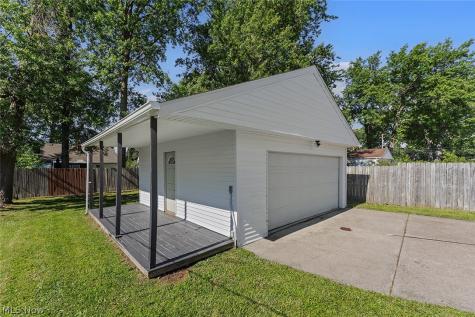 25291 Richards Avenue Euclid OH 44132