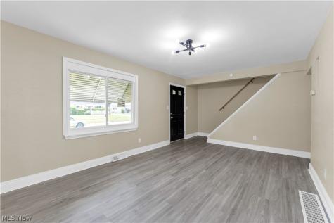 25291 Richards Avenue Euclid OH 44132