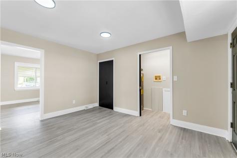 25291 Richards Avenue Euclid OH 44132