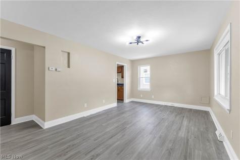 25291 Richards Avenue Euclid OH 44132