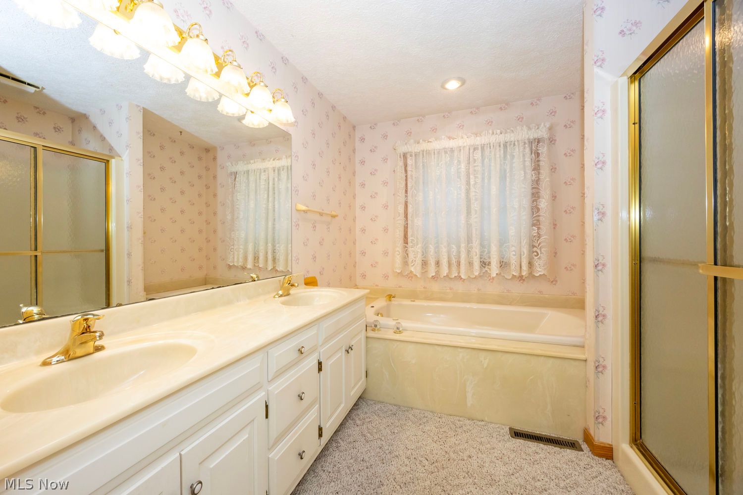 446 Memory Lane Wooster OH 44691