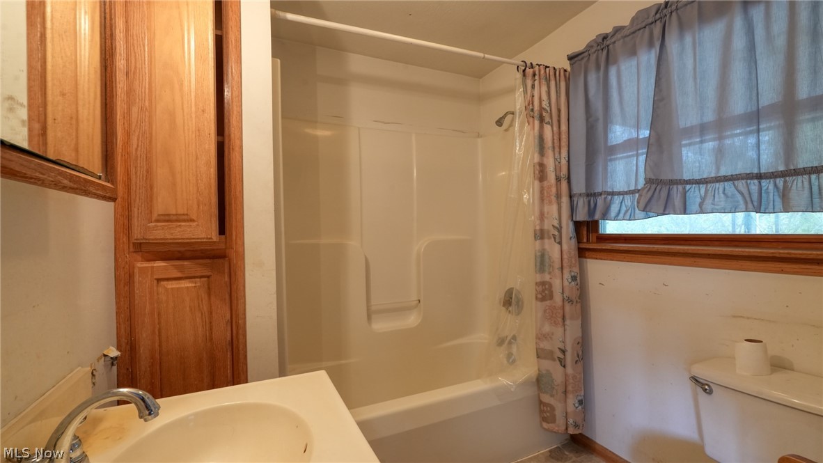 1870 Friendship Drive New Concord OH 43762