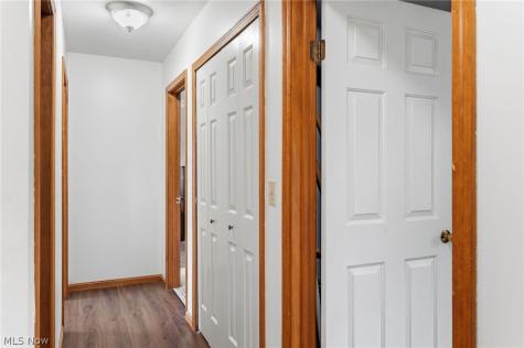 9569 Graystone Lane Mentor OH 44060