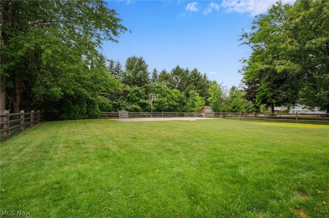 9569 Graystone Lane Mentor OH 44060