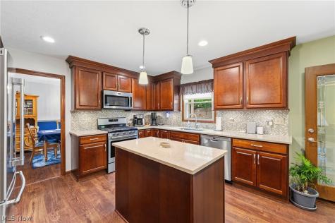 9569 Graystone Lane Mentor OH 44060