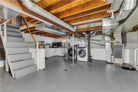 313 Woodside Avenue NE North Canton OH 44720