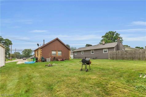 313 Woodside Avenue NE North Canton OH 44720