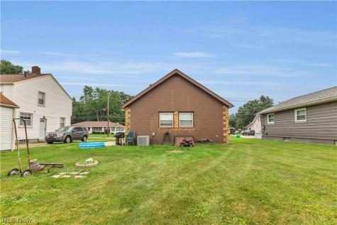 313 Woodside Avenue NE North Canton OH 44720