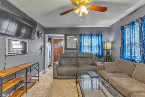 313 Woodside Avenue NE North Canton OH 44720