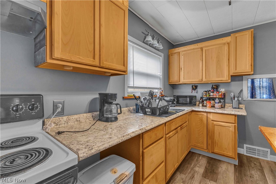 313 Woodside Avenue NE North Canton OH 44720