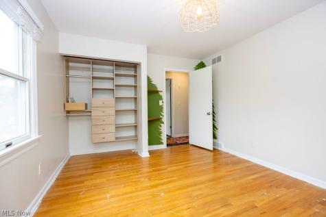 2826 Greenridge Road Norton OH 44203