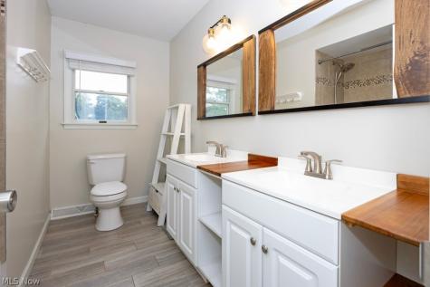 2826 Greenridge Road Norton OH 44203