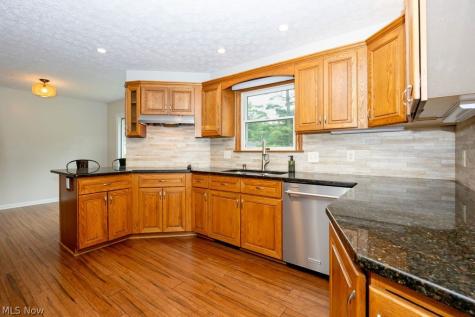 2826 Greenridge Road Norton OH 44203