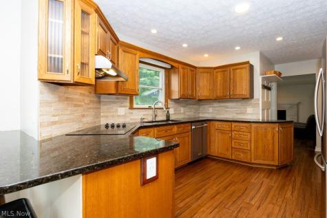 2826 Greenridge Road Norton OH 44203