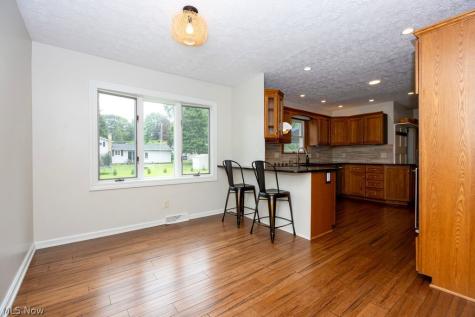 2826 Greenridge Road Norton OH 44203