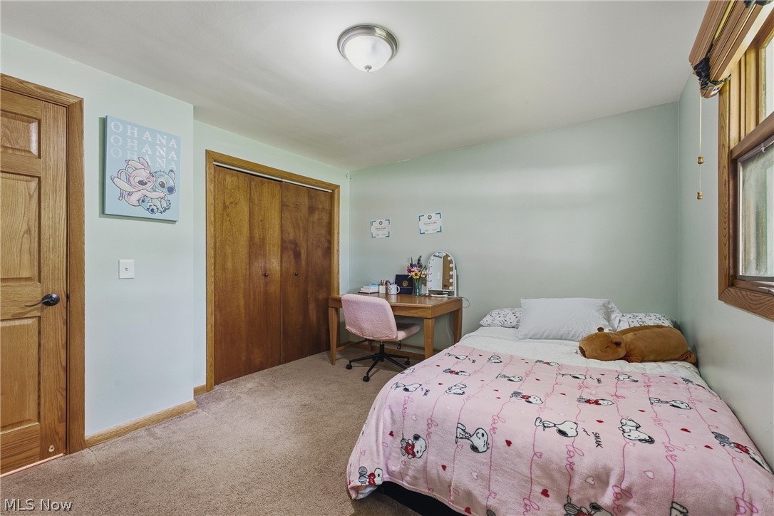 5160 Lindford Avenue NE Canton OH 44705
