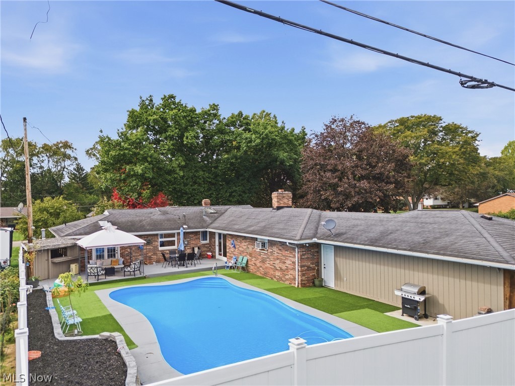 5160 Lindford Avenue NE Canton OH 44705
