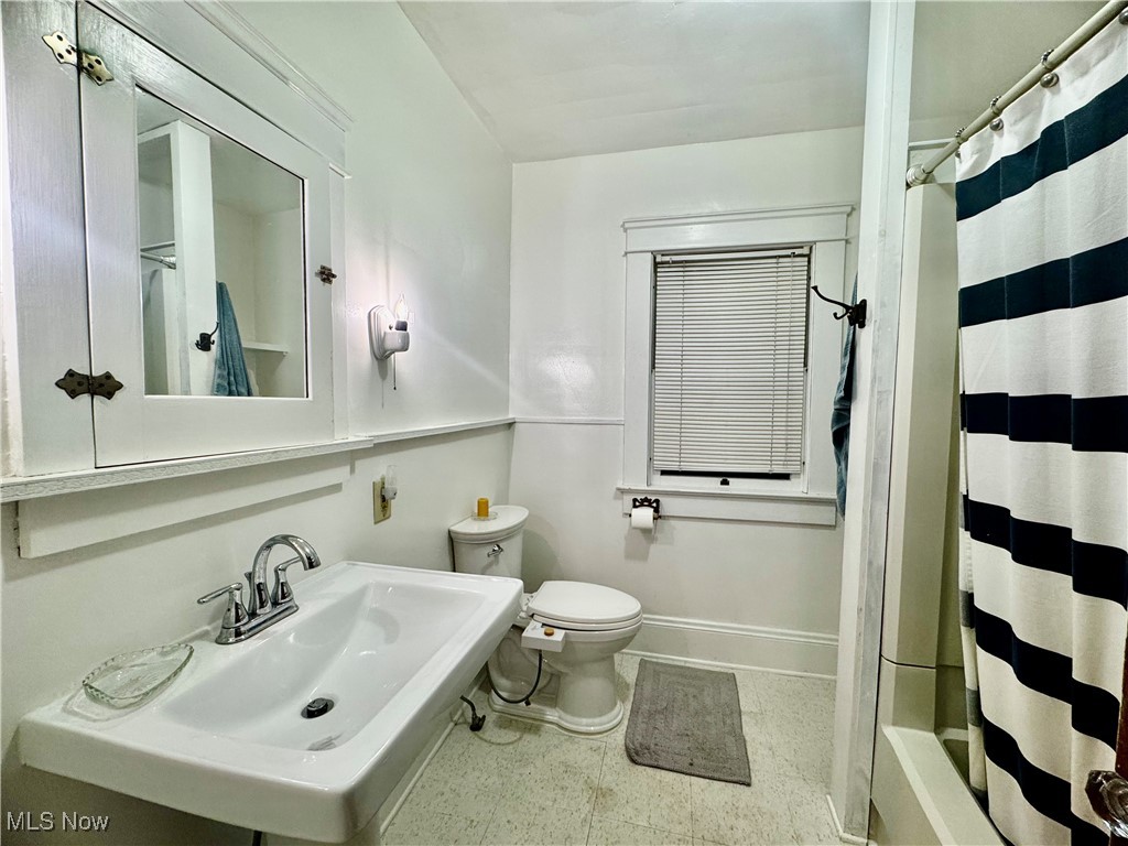 138 Marvin Avenue Akron OH 44302