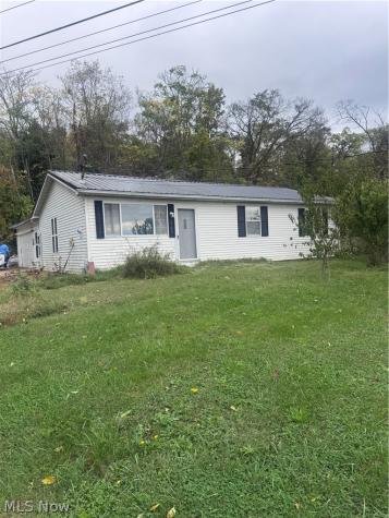 1190 Mitchells Lane Marietta OH 45750