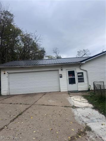 1190 Mitchells Lane Marietta OH 45750