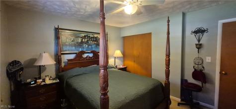 7096 Oak Lane Seven Hills OH 44131