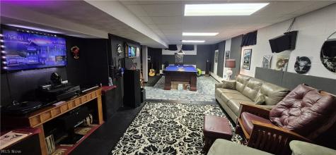 7096 Oak Lane Seven Hills OH 44131