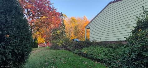 7096 Oak Lane Seven Hills OH 44131