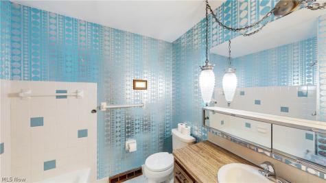 32175 Tracy Lane Solon OH 44139