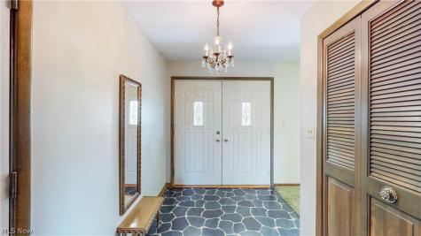 32175 Tracy Lane Solon OH 44139