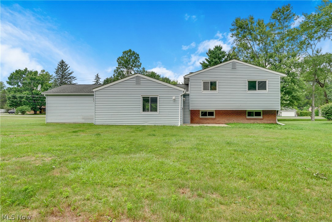 646 Ledge Road Macedonia OH 44056